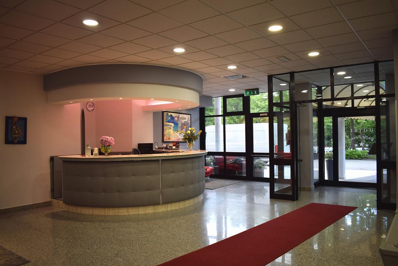 Hotel Baffo Rosso Alba Adriatica Esterno foto